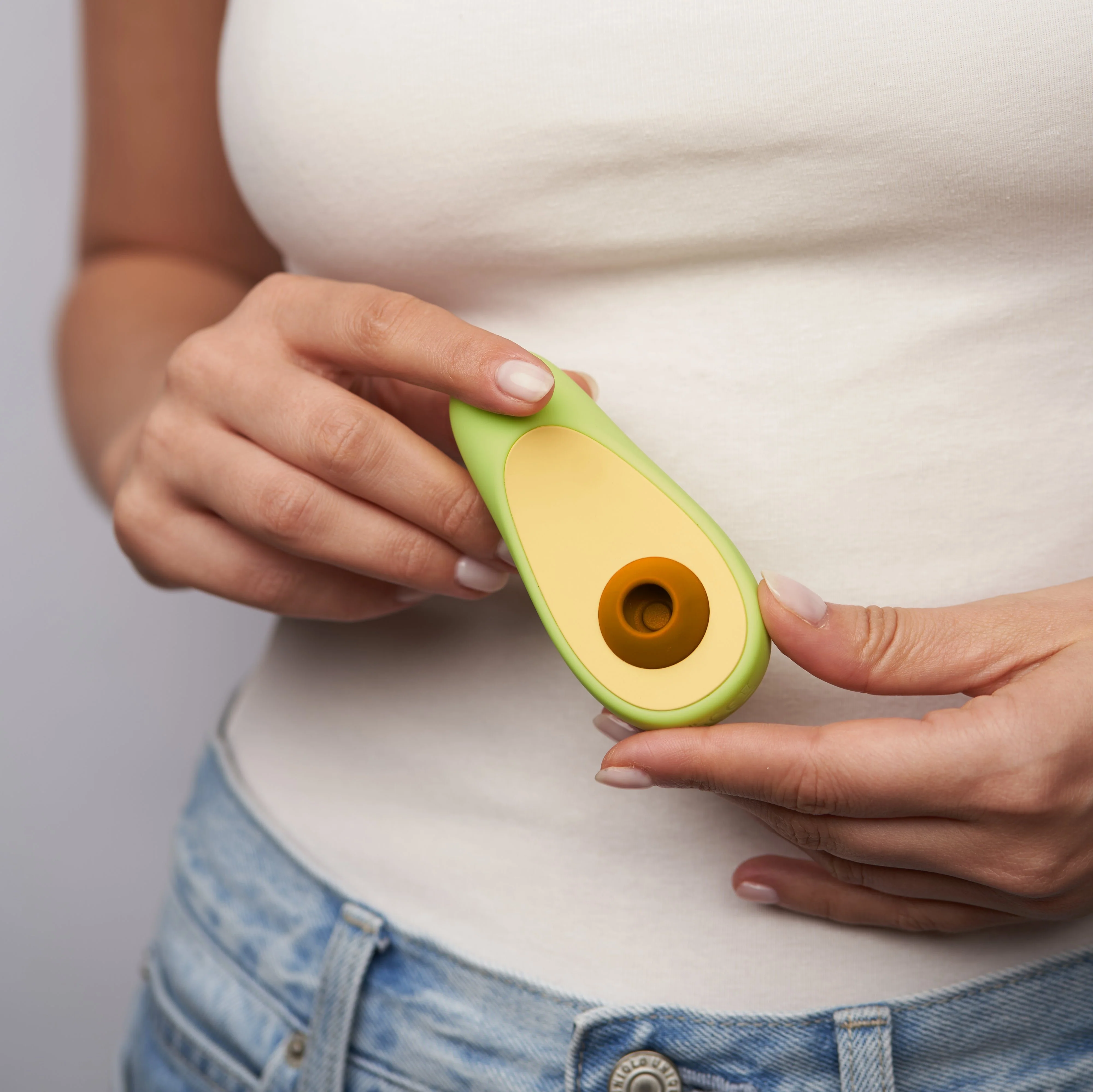 Avo Clitoral Massager - Image 7